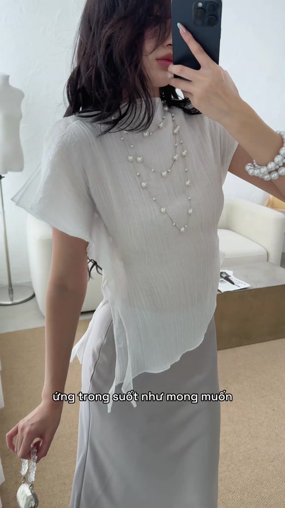Áo Cánh Dơi Phối Nút Thắt Eo LA BOUTIQUE Chất Tơ Xốp Nhăn - AK004-2507LAT | BigBuy360 - bigbuy360.vn