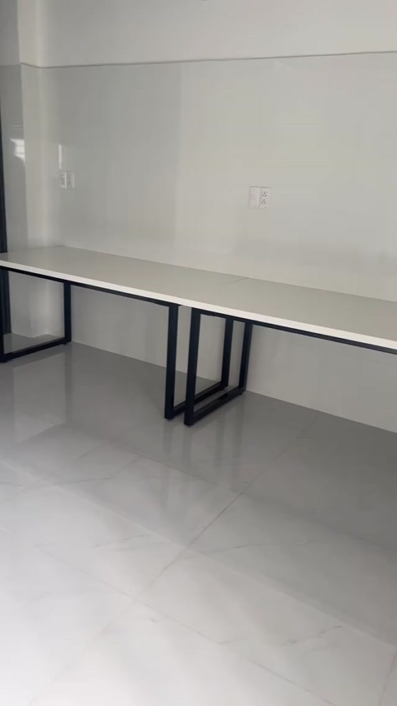Bàn U kích thước 1m-2m rộng 70cm,75cm,80cm dày viền 34mm gắn được ARM,chân chắc chắn nhiều kích thước | BigBuy360 - bigbuy360.vn