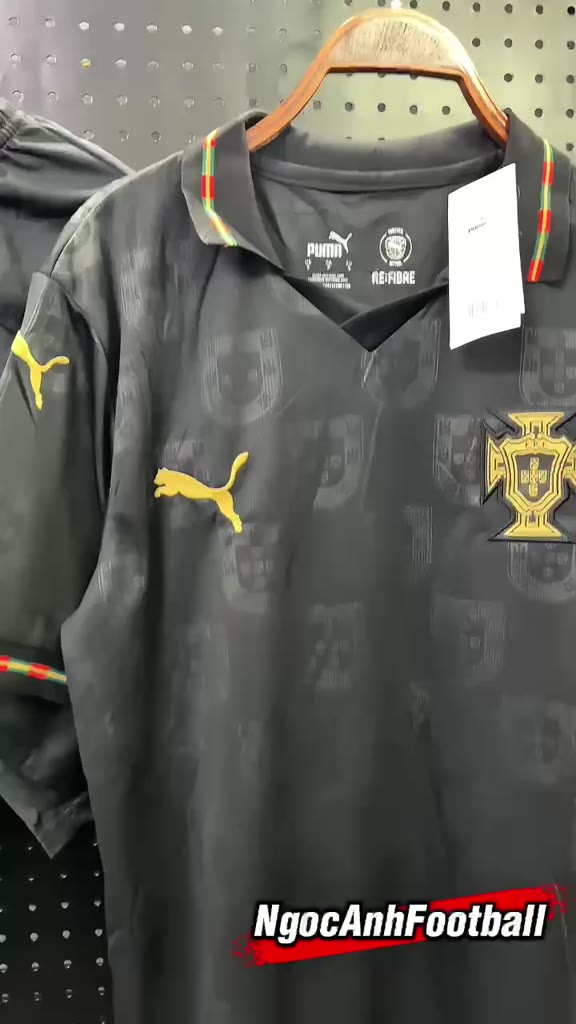 "Set Đồ Thể Thao Đội Bồ Đào Nha 2025 - Thiết Kế Chuẩn - Chất Liệu Polyester Cao Cấp - Áo Ronaldo Số 7" | BigBuy360 - bigbuy360.vn