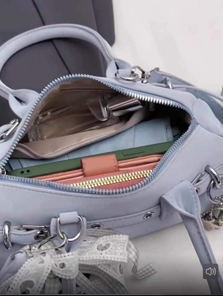 Túi Xách Nữ Chất Da Nhung Xách Tay Đeo Vai Đeo Chéo Kèm Nơ Ren Và Charm Trái Tim - HT464 | BigBuy360 - bigbuy360.vn