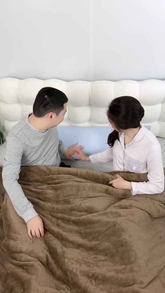 Gối ngủ đôi Mochi EMA rộng rãi cho 2 người – ngủ chung thoải mái dễ chịu | BigBuy360 - bigbuy360.vn