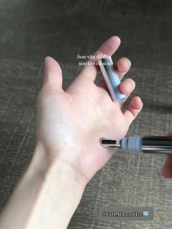 Son dưỡng JUDYDOLL có màu đầu sắt Judydoll Watery Essence Lip Glaze | MT MAKEUP STORE | BigBuy360 - bigbuy360.vn