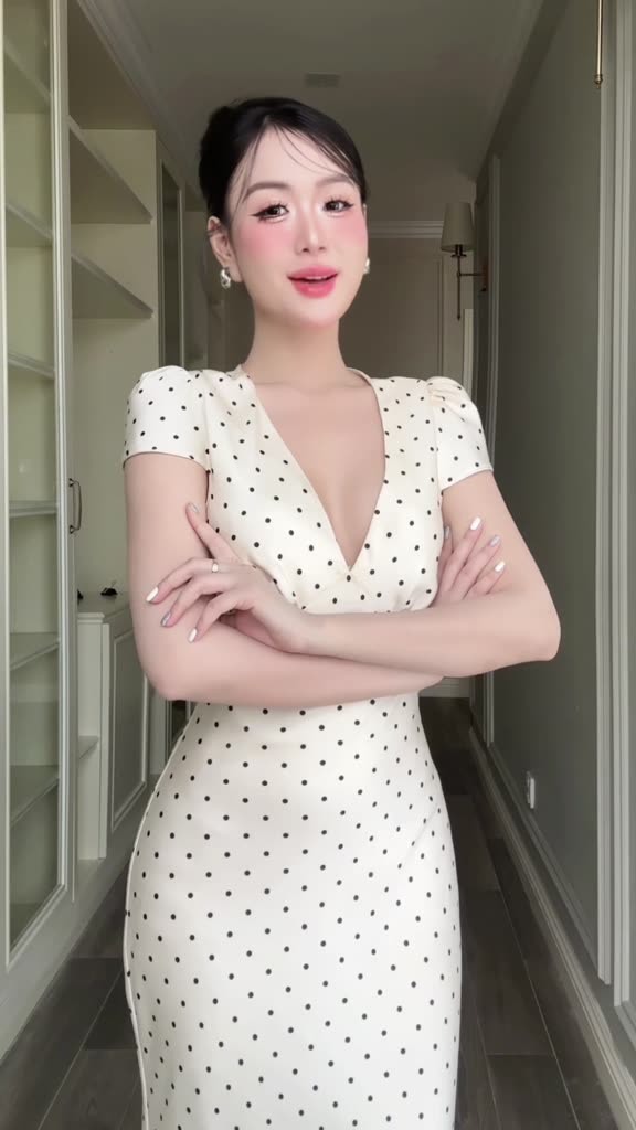 Đầm Dự Tiệc Body Lụa Cổ Chữ V Dáng Dài Maxi Tay Hến Sang Chảnh | Thanh Lịch - IVANA Dress | BigBuy360 - bigbuy360.vn