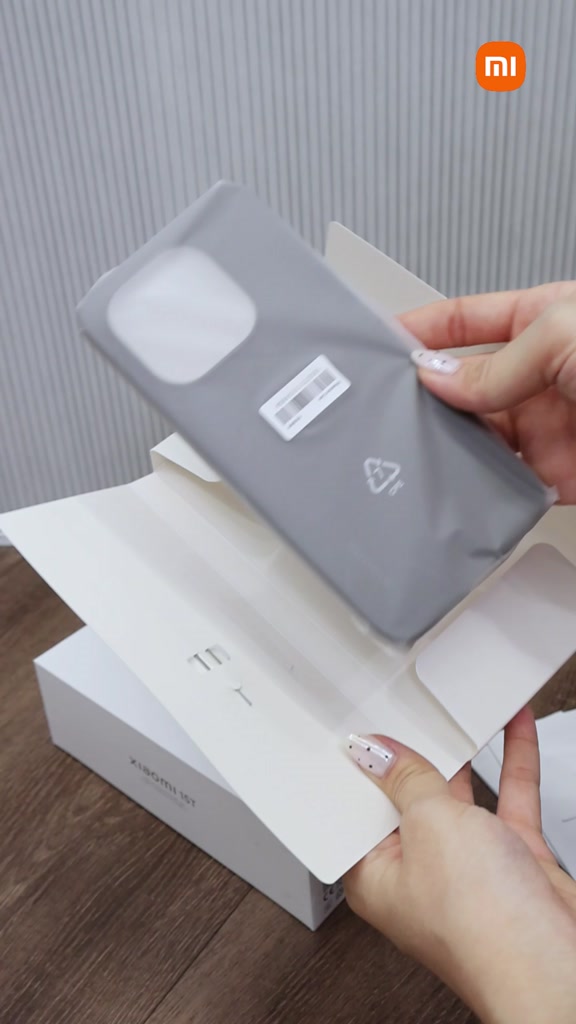 Điện Thoại Thông Minh Xiaomi 15T 12/512GB - Bản Quốc Tế - Bảo Hành Chính Hãng 24 Tháng | BigBuy360 - bigbuy360.vn