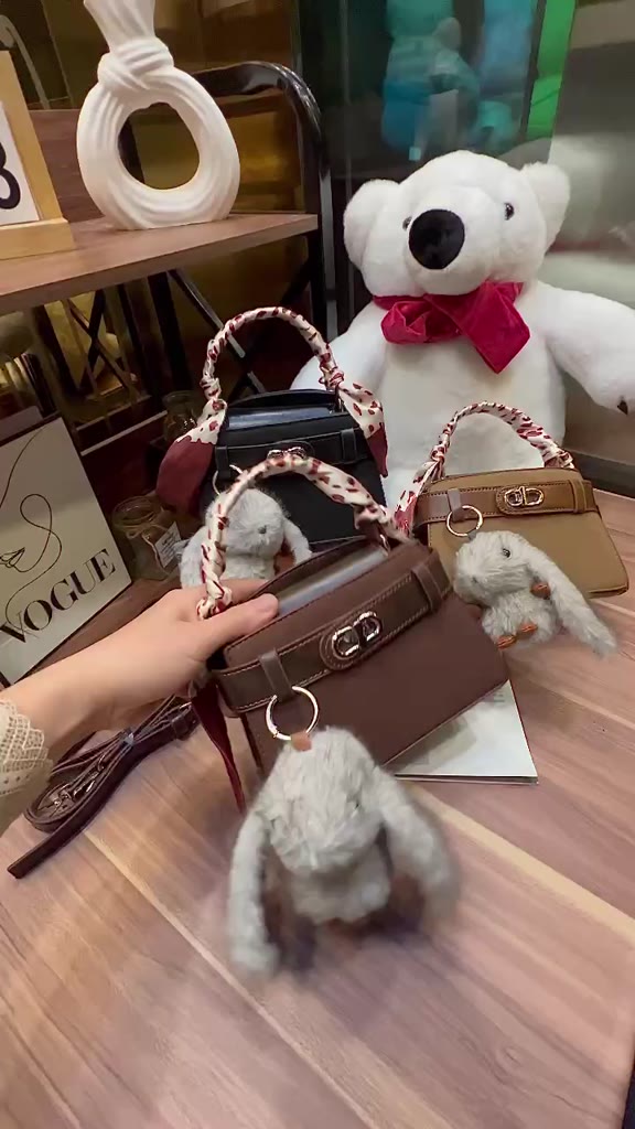 Túi đeo chéo nữ form hộp da lộn,túi đeo vai tặng kèm charm thỏ dễ thương phong cách tiểu thư Đăng Túi DK096 | BigBuy360 - bigbuy360.vn