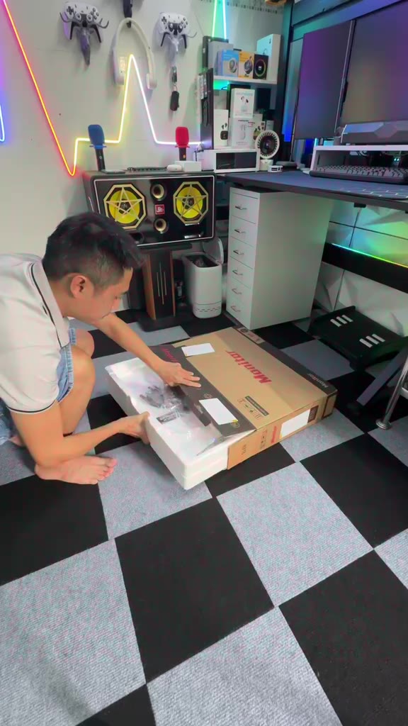 Màn hình chơi game EXPOSE EX-24 24“ 165HZ màn hình máy tính công nghệ IPS - Trải nghiệm giải trí và làm việc mượt mà | BigBuy360 - bigbuy360.vn