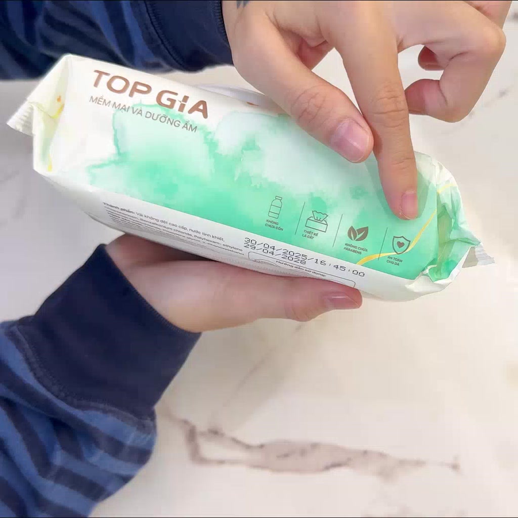 Thùng khăn ướt Topgia 80 tờ không cồn không parabens cao cấp dành cho mẹ và bé | BigBuy360 - bigbuy360.vn