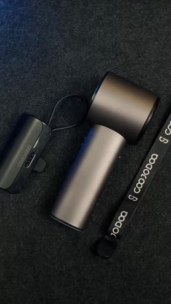 {HOẢ TỐC} Quạt Cầm Tay Sò Lạnh + Tặng STiCKER Chính Hãng GOJODOQ. Full Box Kèm dây sạc và dây đeo | BigBuy360 - bigbuy360.vn