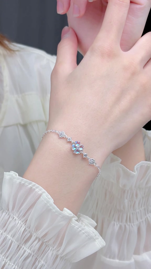 Lắc tay bạc nữ TLEE dây hoa cỏ bốn lá cánh tim đính đá đa sắc thu hút may mắn TLEE JEWELRY LT0469 | BigBuy360 - bigbuy360.vn