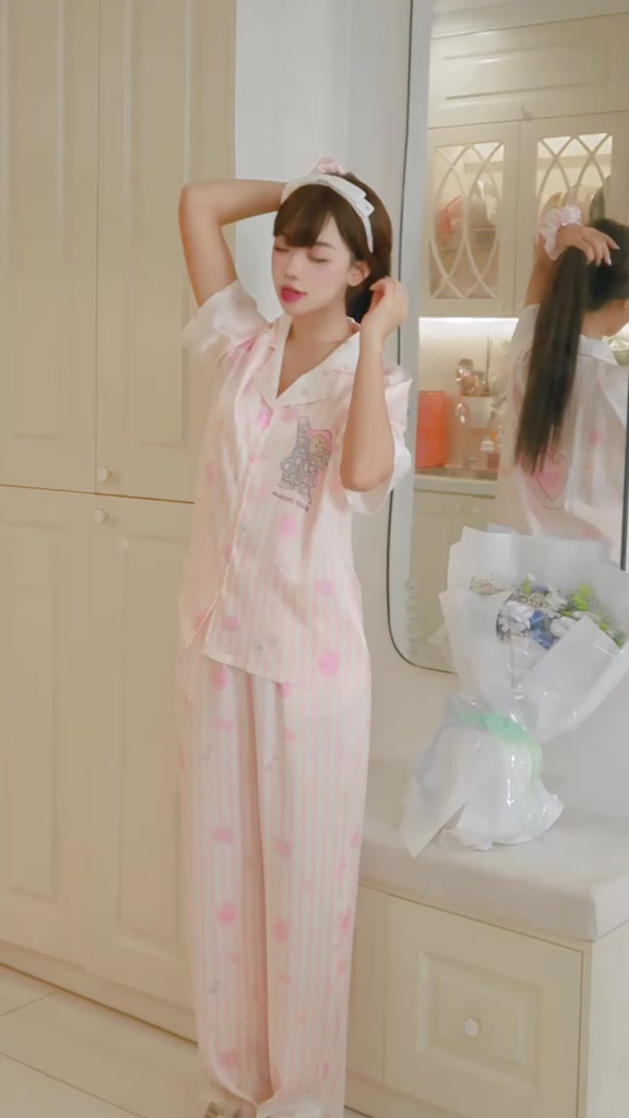 LAMIA Bộ Pijama Chất Lụa Latin TAY NGẮN - QUẦN DÀI S2507 Họa Tiết Xinh Xắn | BigBuy360 - bigbuy360.vn
