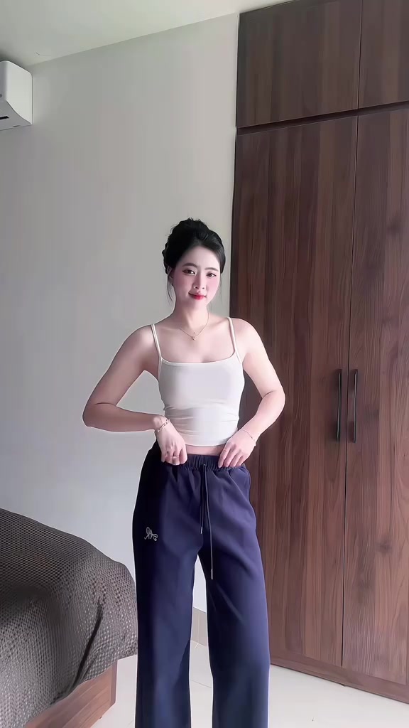 Bộ Nỉ Hai Da QCCC Mix Màu Xinh Phối Sọc Kẻ Kèm Quần Xuông Chất Liệu Cao Cấp Không Xù Không Nhăn BonTee Store | BigBuy360 - bigbuy360.vn