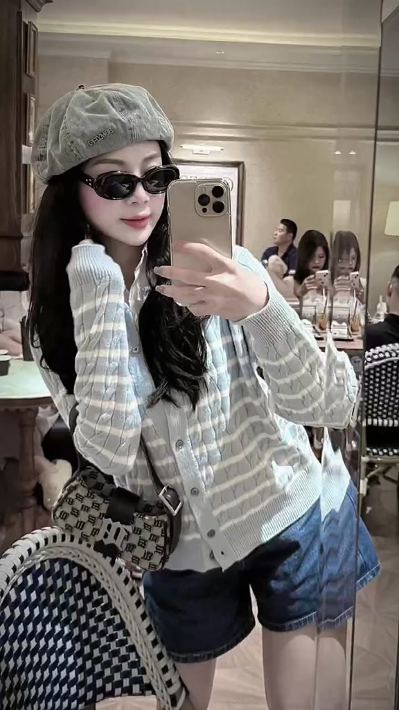 Áo Len Nữ Cardigan Thêu Hình Gấu Sọc Ngang Dài Tay Form Rộng  Hàn Quốc Siêu Hot 2025 TH13 | BigBuy360 - bigbuy360.vn