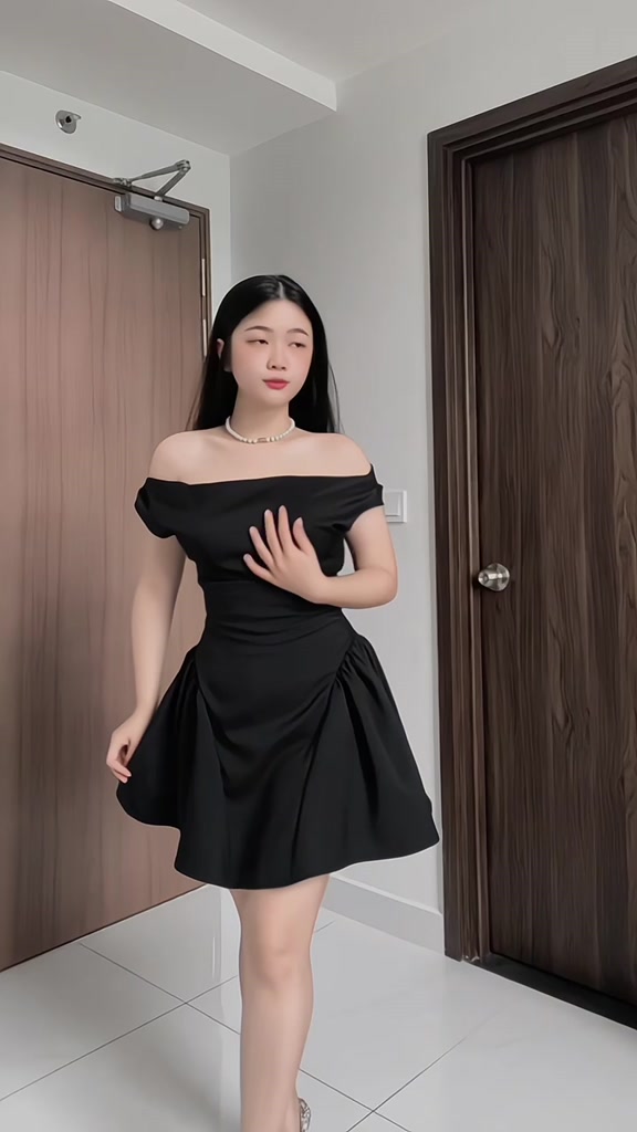 Đầm dự tiệc lệch vai dáng xòe sang trọng Vie Dress | BigBuy360 - bigbuy360.vn