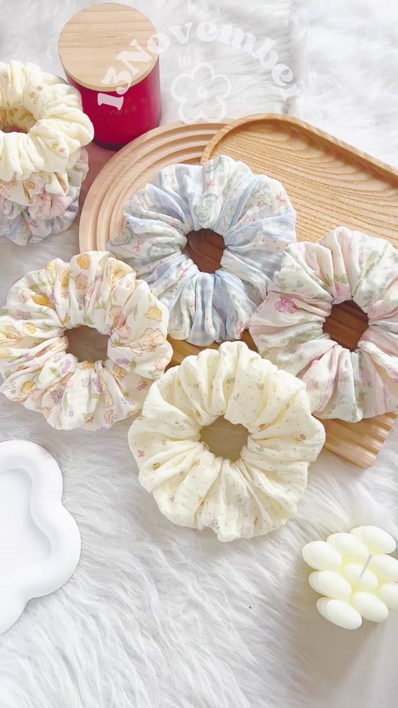 [SIÊU TO] Scrunchies Cột Tóc Vải Xô Muslin Hoạ Tiết Sọc Thỏ Hoa Bướm Size Lớn Xinh Xắn Dễ Thương | BigBuy360 - bigbuy360.vn