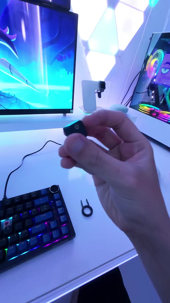 Bàn phím Gaming EK375v2 có dây, EK375W wireless Hotswap, LED Rainbow, keycap PBT 82 phím ChínhHãng | BigBuy360 - bigbuy360.vn
