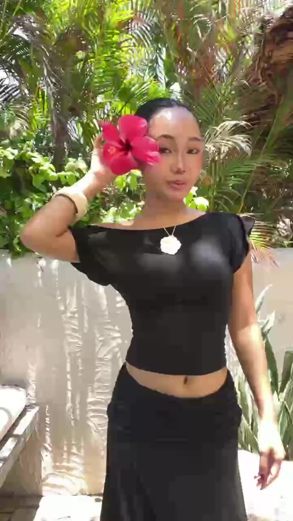 𝐀𝐢𝐬𝐡𝐚 𝐒𝐞𝐭 - Áo Cổ Thuyền Hở Lưng Và Chân Váy Lửng Nhún Cạp Trễ Sang Trọng Châu Âu Vibes NOCO.LABEL | BigBuy360 - bigbuy360.vn