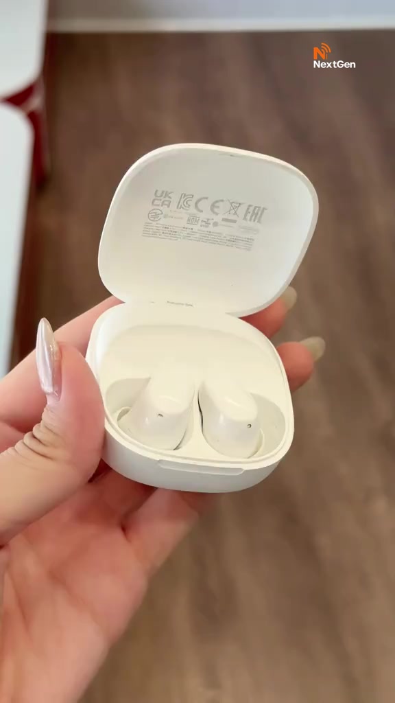 Tai nghe bluetooth XIAOMI Redmi Buds 6 Play pin tới 7.5 giờ - Bảo hành 12 Tháng | BigBuy360 - bigbuy360.vn