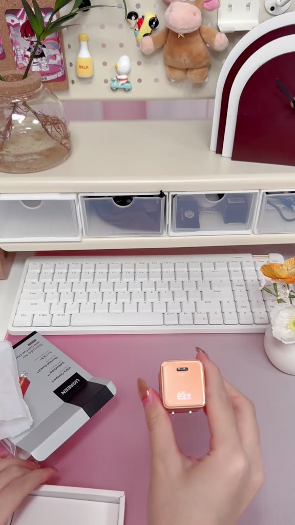 Bộ sạc nhanh 65W GaN Cổng đơn USB-C có thể gập lại UGREEN, Bộ sạc tường nhỏ gọn cho iPhone 17 Pro Max | BigBuy360 - bigbuy360.vn