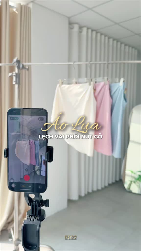 [GIÁ TỐT HƠN KHI MUA SET] Set Áo Lụa Chéo Dây Dáng A Phối Quần Lụa Dây Rút Ống Rộng, Set Đi Biển La Boutique S022 | BigBuy360 - bigbuy360.vn