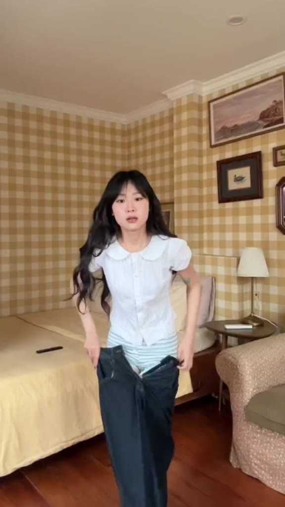Quần jeans ống hoạ tiết mềm mịn TheCotton Quần bò ống gấu may viền chỉ | BigBuy360 - bigbuy360.vn