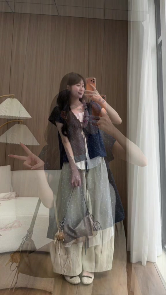 Áo Babydoll Viền Bèo Cộc Tay Hoa Nhí Nơ Ngực Phối Ren Boi Trắng A874 Su Chang Thời Trang Nữ | BigBuy360 - bigbuy360.vn