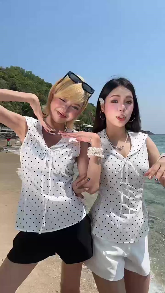 NAVIE - Áo Peplum CARY chấm bi phối nơ thời trang nữ | BigBuy360 - bigbuy360.vn