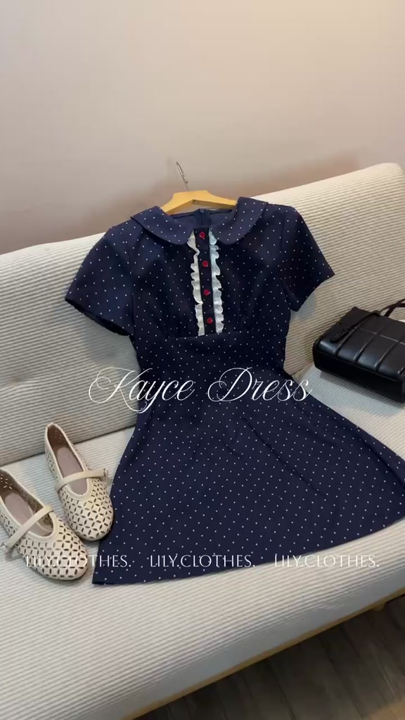 Lily.clothes- (Sẵn) Kayce Dress- Váy sơ mi nữ cộc tay chấm bi dáng ngắn cổ phối ren cúc đỏ kèm quần bảo hộ (V39) | BigBuy360 - bigbuy360.vn