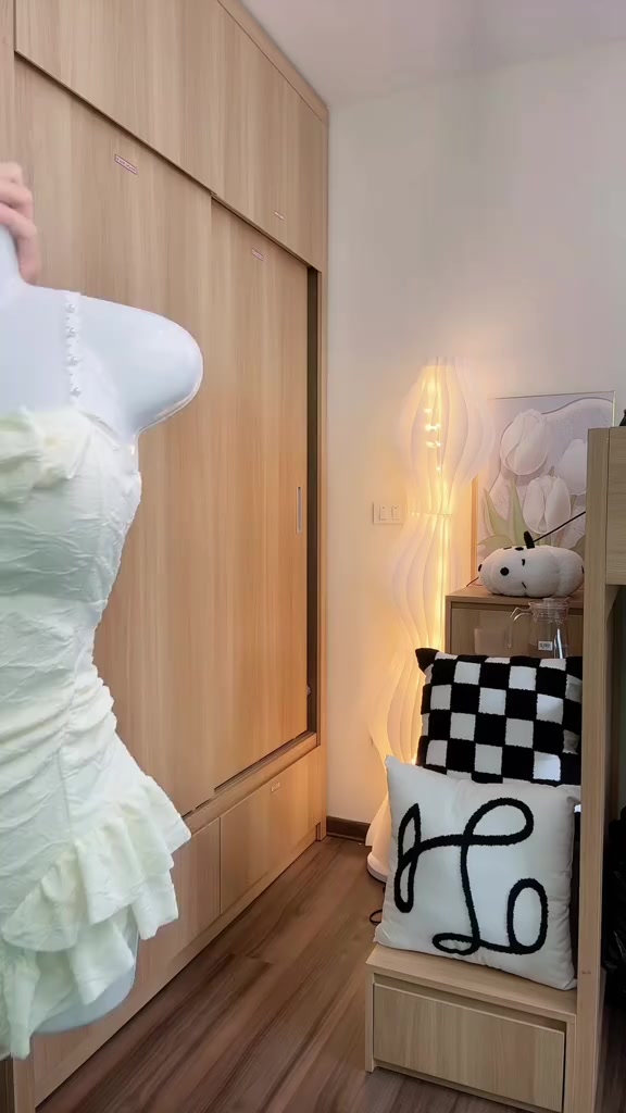 Set bộ đồ bơi bikini áo tắm thiết kế họa tiết gợn sóng phối 2 dây ngọc trai bèo nhún điệu đà HMH BKN48 | BigBuy360 - bigbuy360.vn
