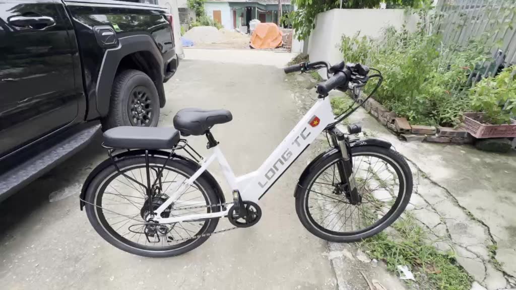 Xe đạp trợ lực LONGTC pin sạc trực tiếp trên xe 36 v 10/14 ah | BigBuy360 - bigbuy360.vn