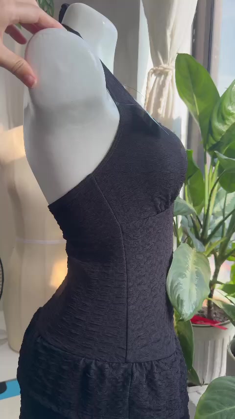 (ảnh thật) Đồ Bơi Liền Thân Dáng Váy Màu Đen Cổ Yếm, Bikini 1 Mảnh Giấu Bụng, Đồ Tắm Biển Đi Biển Nữ | BigBuy360 - bigbuy360.vn