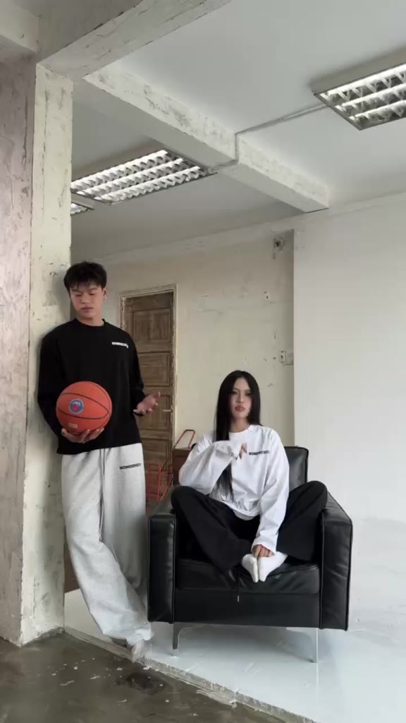 QUẦN SHORT NỈ CUA IN CHỮ "LOGO" WONDERSTU - UNISEX 400GSM | BigBuy360 - bigbuy360.vn