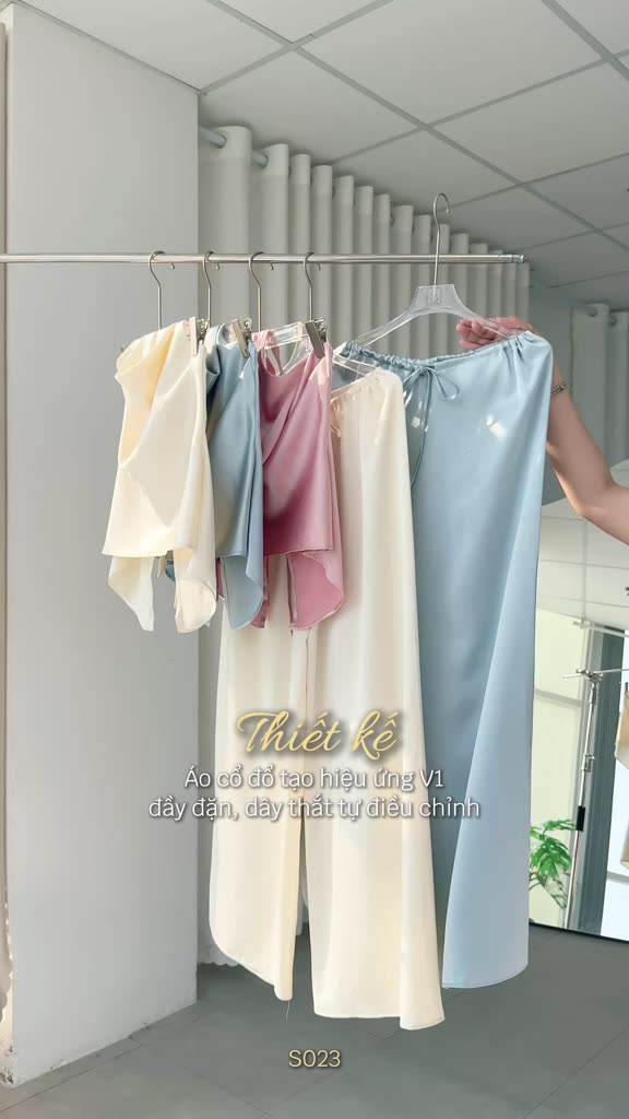 [GIÁ TỐT HƠN KHI MUA SET] Set Áo Yếm Cổ Đỗ Hở Lưng Phối Quần Lụa Ống Suông Rộng, Set Đi Biển La Boutique S023 | BigBuy360 - bigbuy360.vn
