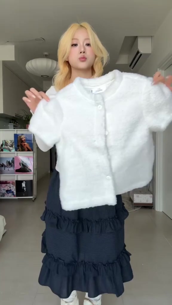 AREUM Chân váy caro nhí RINA Skirt nhún bèo tầng lưng chun | BigBuy360 - bigbuy360.vn