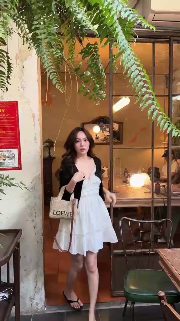 [HÀNG SẴN] Set váy hai dây đũi ren cổ V trắng 2 lớp kèm áo khoác cardigan mỏng đen “Emxinh” 3161 | BigBuy360 - bigbuy360.vn