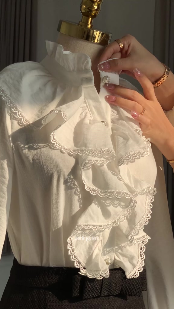 DARLING.ISM - Áo kiểu nữ tay dài phối ren tiểu thư Crystal Shirt | BigBuy360 - bigbuy360.vn