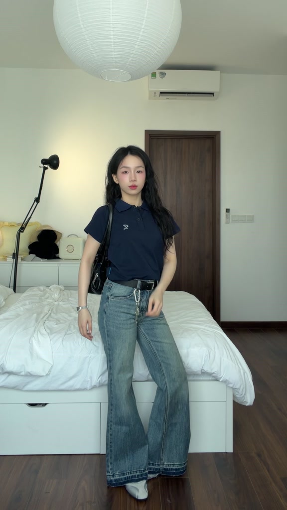 Áo POLO BABYTEE Local Brand Lavi Studio / Logo Thêu Đứng Form Hách Dáng Ôm Body | BigBuy360 - bigbuy360.vn