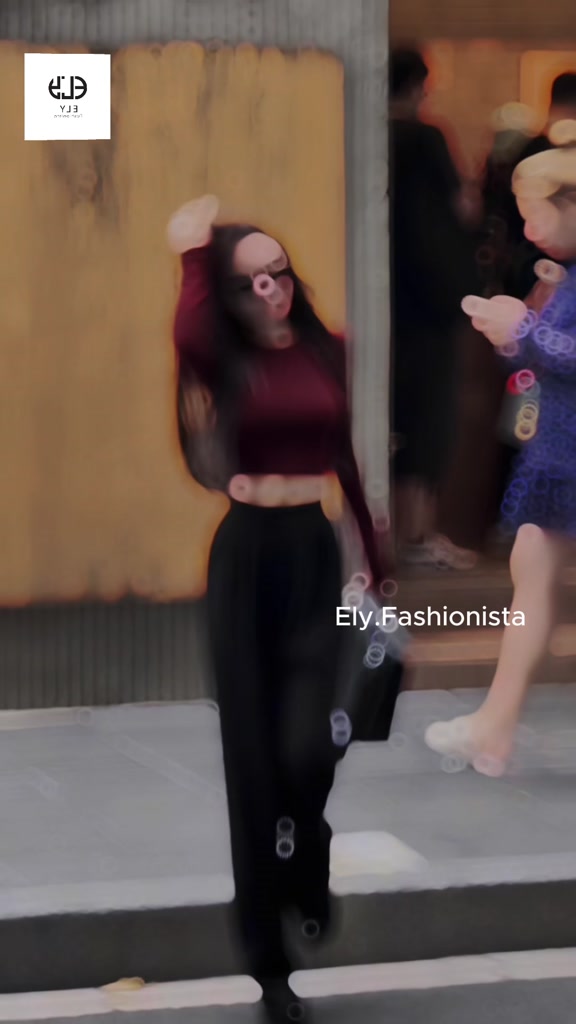 Áo croptop nữ tay dài cổ tròn vải thun coton co giãn 4 chiều kiểu basic dáng ôm body màu đen đẹp ELY278 | BigBuy360 - bigbuy360.vn