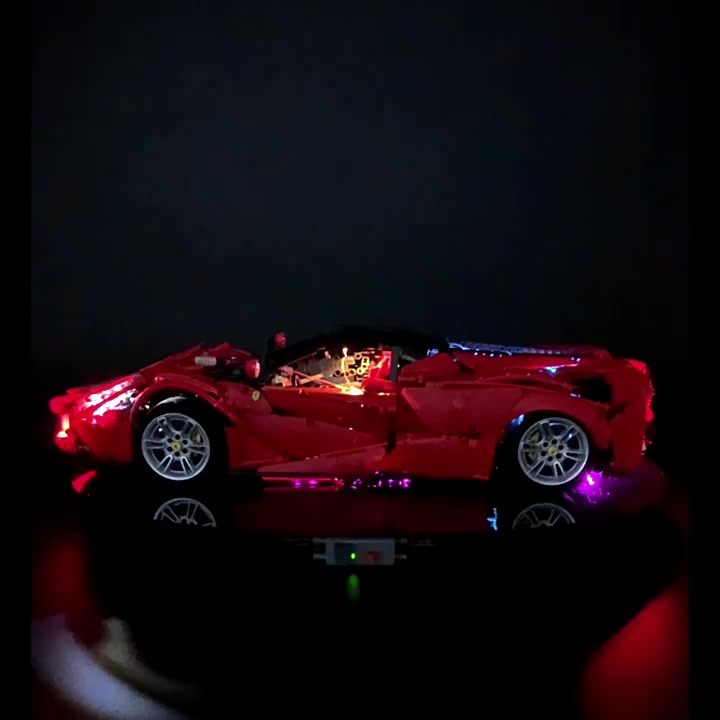 Technic Ferrari Daytona SP3 tỉ lệ 1:8