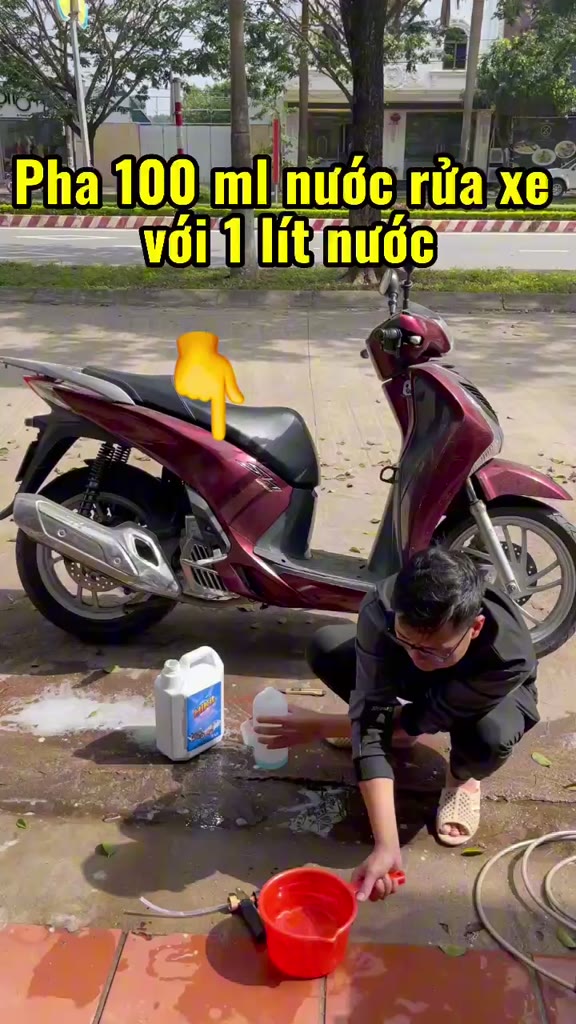 Nước rửa xe Không Chạm Bọt Tuyết HiKit, Nước rửa xe ô tô, xe máy - Can 5 kg