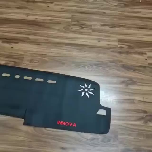 Innova Cross - Thảm Taplo Da Carbon Toyota Innova Cross 2023-2025