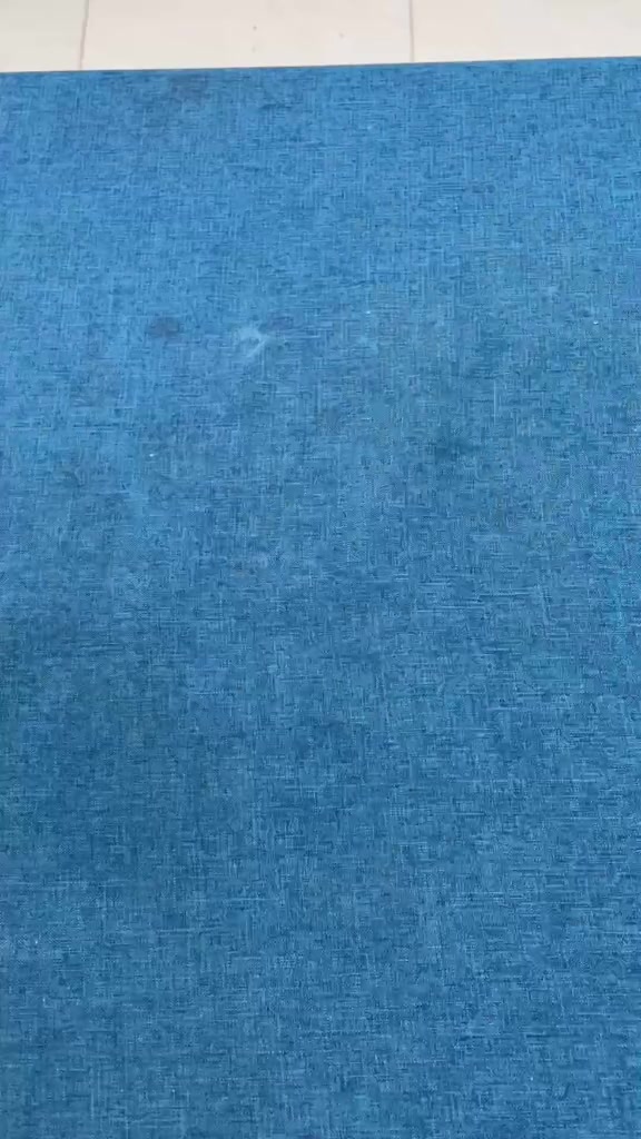 Kính cường lực iPhone khung tự dán, hút bụi