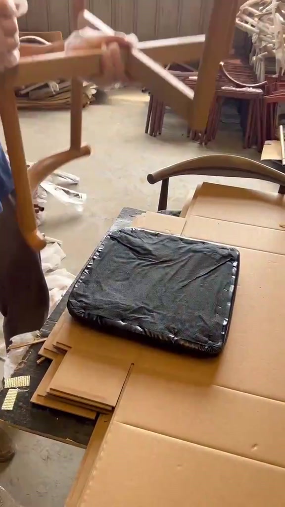 IBARREL Ghế làm việc đệm lưng Bắc Âu Thiết kế sắt giả gỗ linh hoạt cho văn phòng/phòng ngủ | BigBuy360 - bigbuy360.vn