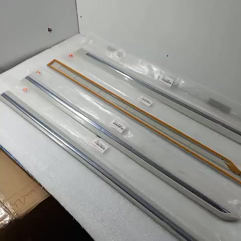 Nẹp Sườn Cánh Cửa Toyota Innova