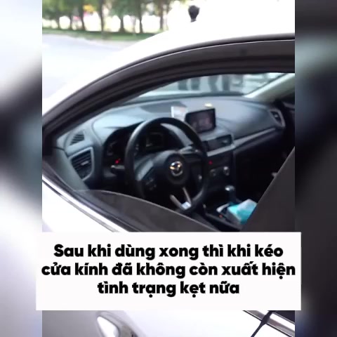 Chai Xịt Bôi Trơn Cửa Kính Ô Tô BAFU