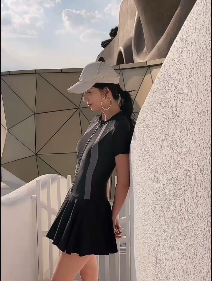 [Size 38-68kg] Bikini, đồ bơi nữ liền thân dây kéo phối xám form váy có quần bảo hộ đùi và lững kín đáo BIKINISUNSHINE V | BigBuy360 - bigbuy360.vn