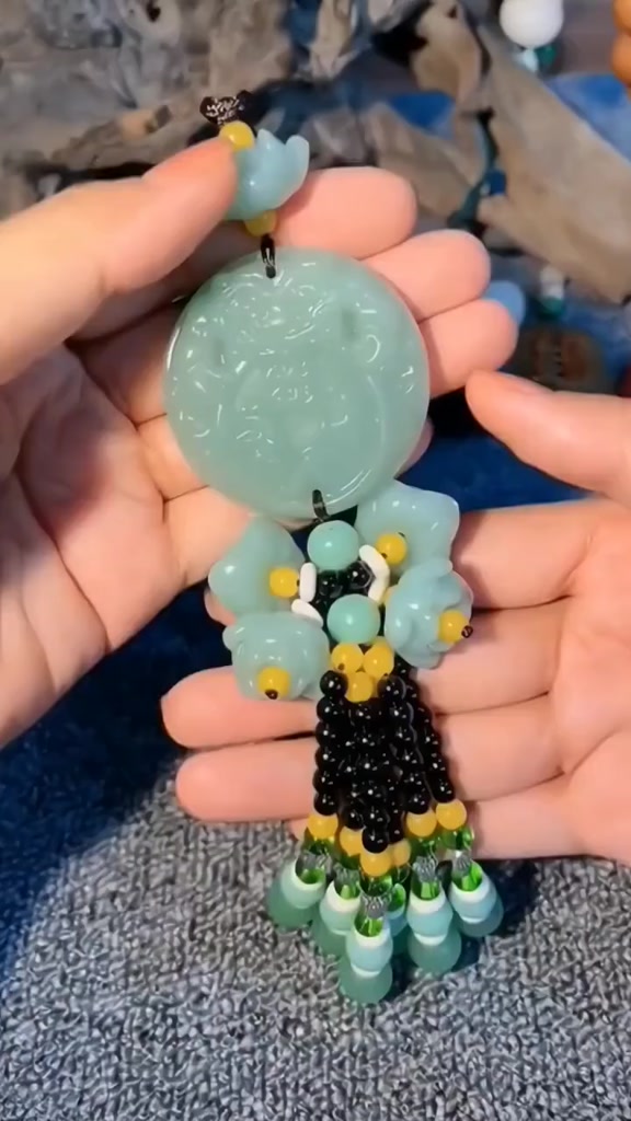 Khánh Treo Xe Ô Tô Phong Thuỷ