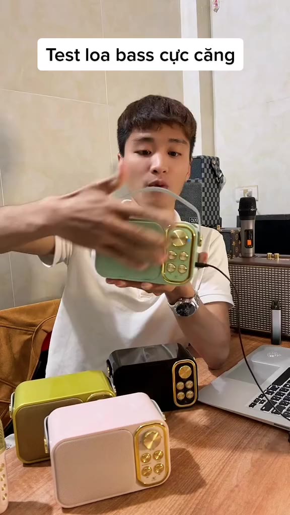 Loa Bluetooth Mini Karaoke Kèm 2 Mic YS-105 Không Dây, Đổi Giọng, Công Suất Lớn, Nhỏ Gọn, BH 2 Năm | BigBuy360 - bigbuy360.vn