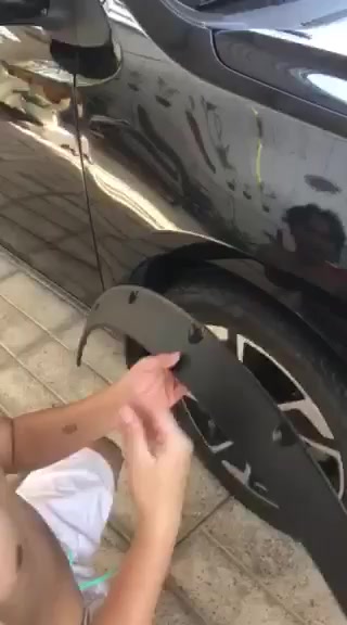 Cua lốp ốp viền bánh xe ô tô