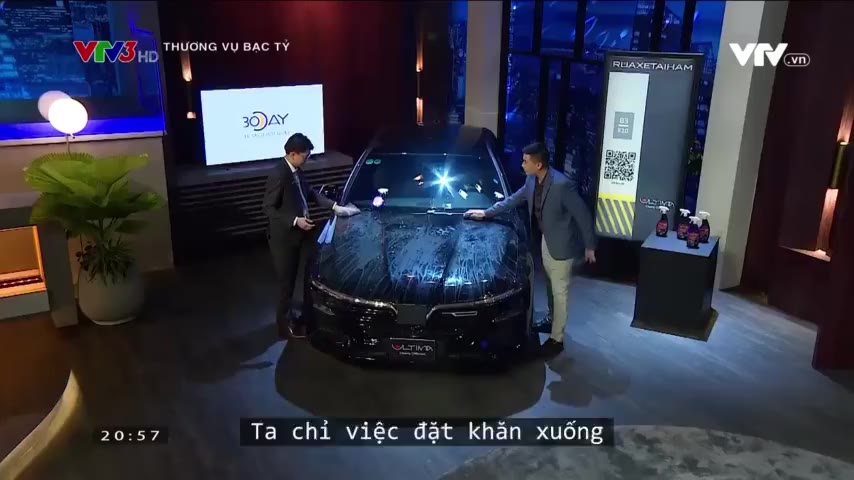 Chai Xịt Nano Dẻo UlTIMA Chính Hãng Dùng Vệ Sinh Kính, Xe Ô Tô Không Cần Dùng Nước, Phủ Bóng Sau Khi Vệ Sinh - 650ml