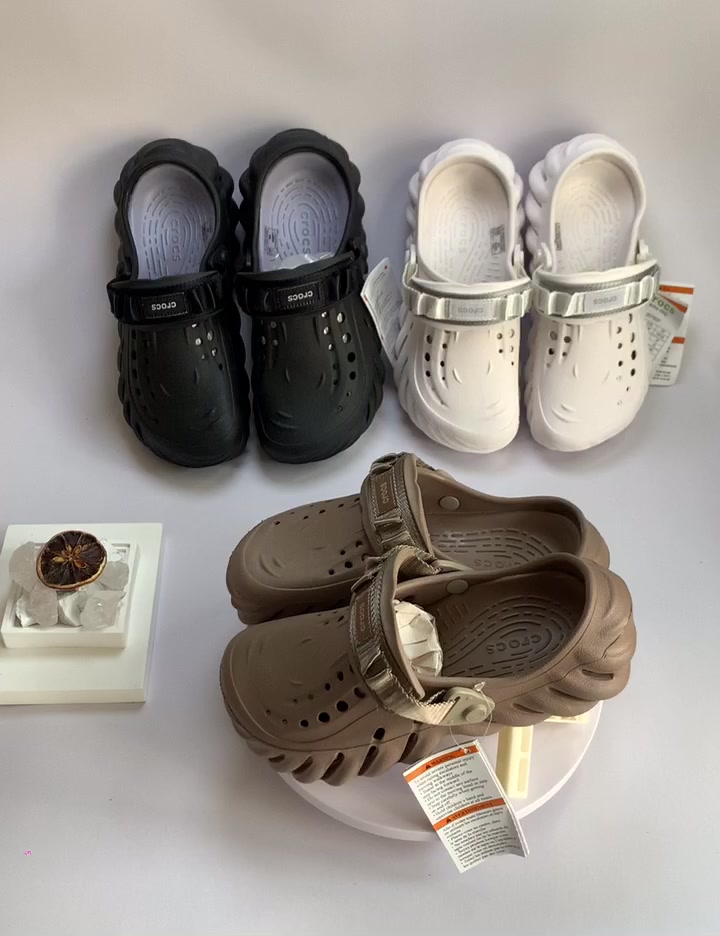 - 𝐃𝐏𝐅𝐖 𝐓𝐇𝐀𝐈𝐋𝐀𝐍𝐃 GIÀY SỤC DPFOOTWEAR CỜ ROS ECHO CLOG UNISEX , đúc nguyên khối nhẹ nhàng , êm , không trơn trượt | BigBuy360 - bigbuy360.vn